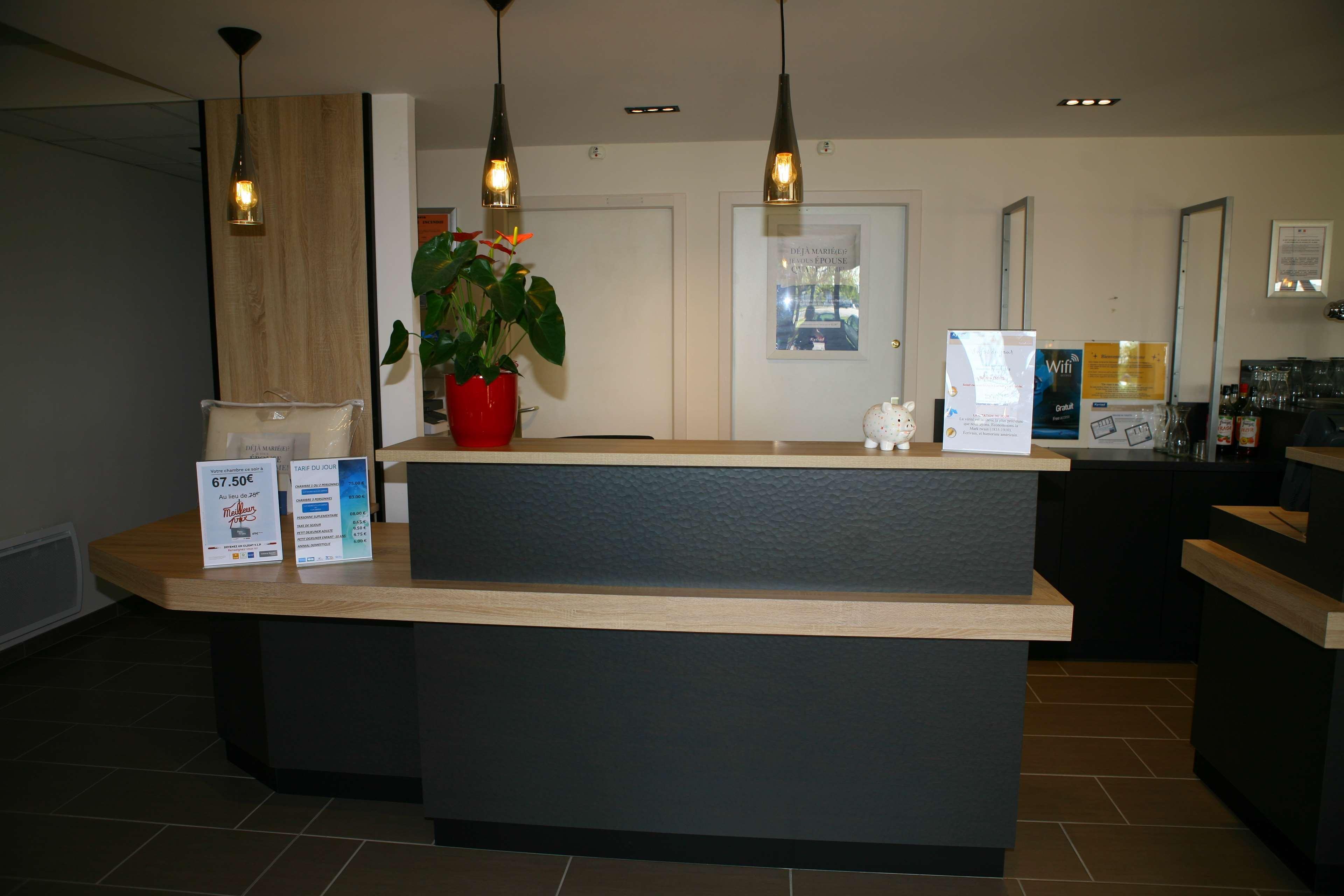 Kyriad Châteauroux Exteriör bild